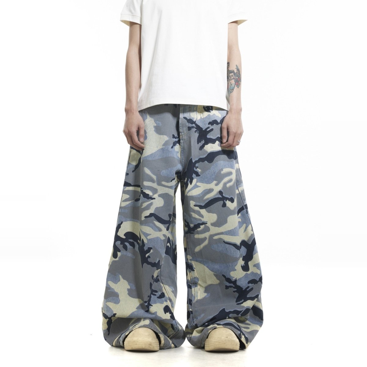 Snow Blue Camouflage Baggy Jeans - Dekayed