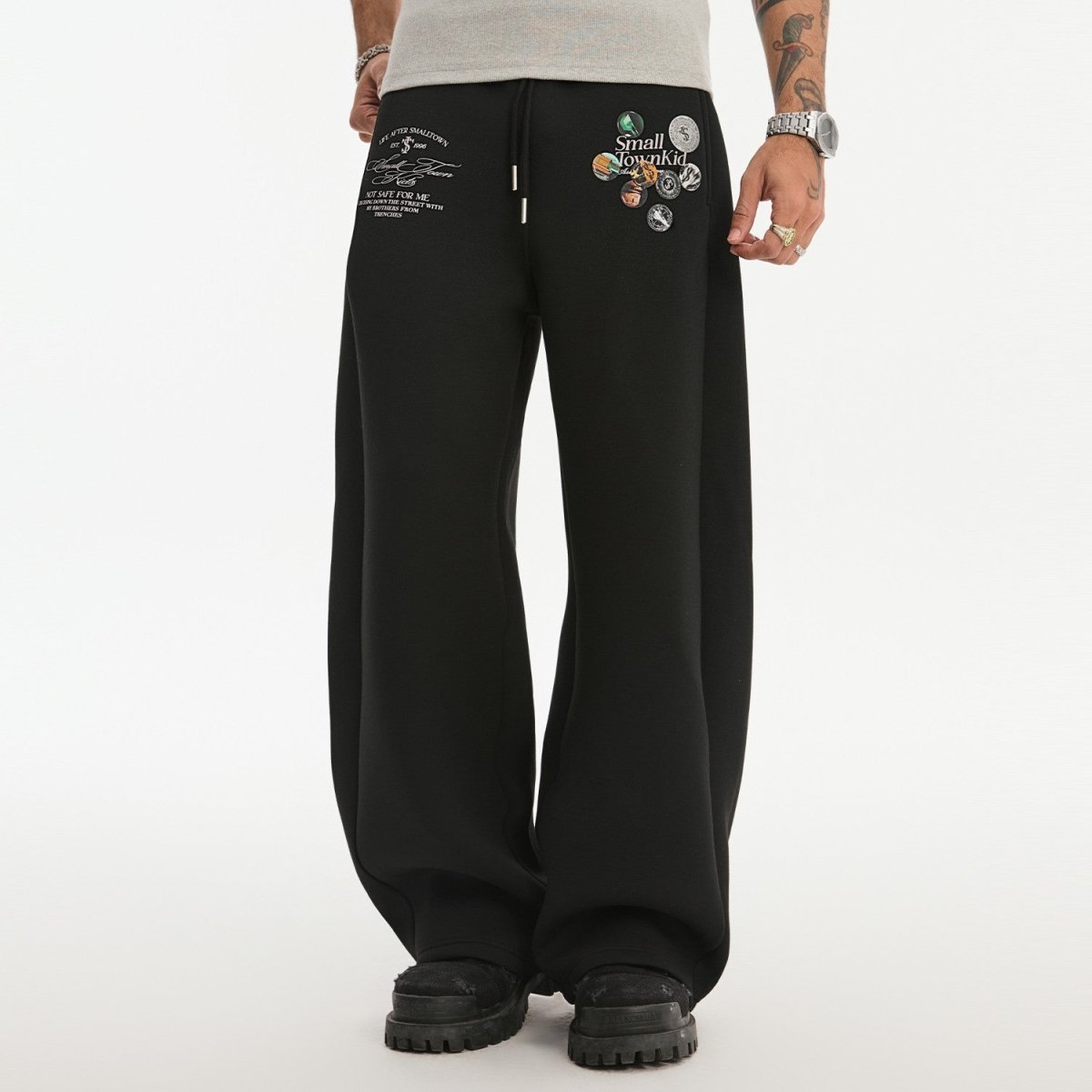 StreetFlow Wide - Leg Sweatpants - Dekayed