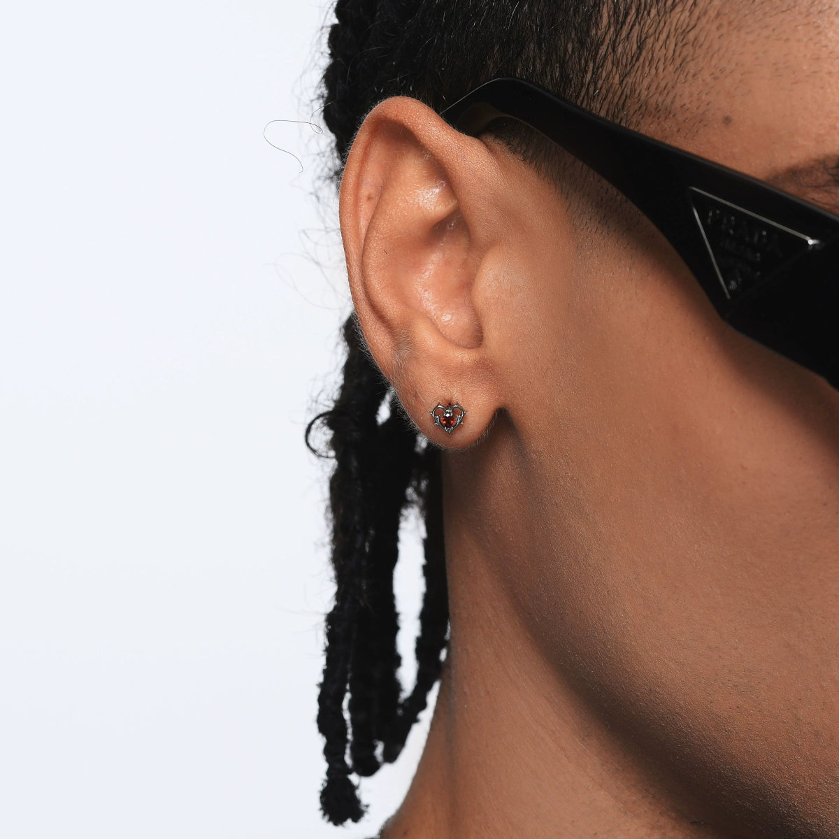 Thorn Hollow Heart Earrings - Dekayed