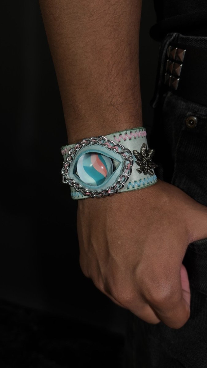 Venusaur Mega stone Bracelet - Dekayed